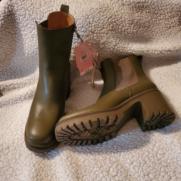 Nwt❤️🔥WOMENS HEELED BOOT SIZE 11 - Picture 4 of 5